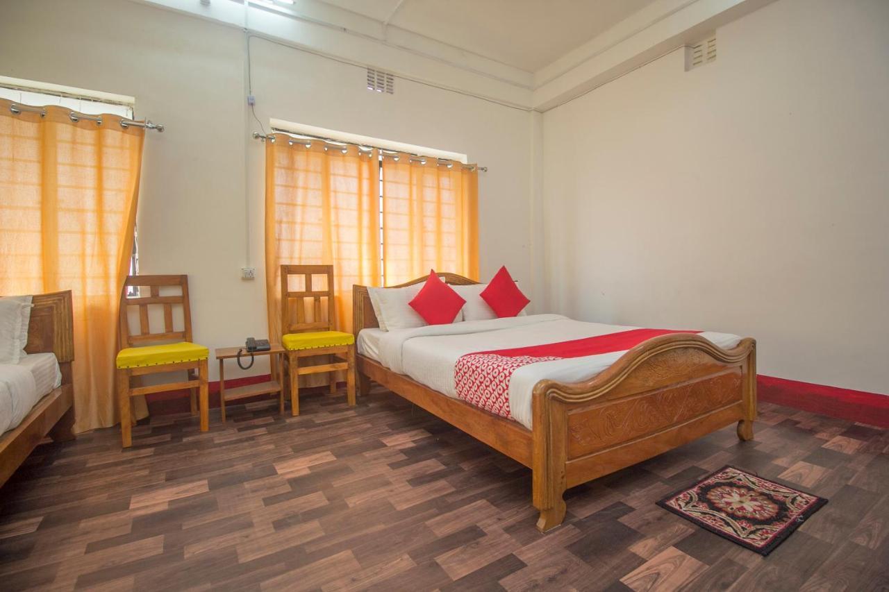 Oyo 15721 Simrat Hotel Panchanai ภายนอก รูปภาพ