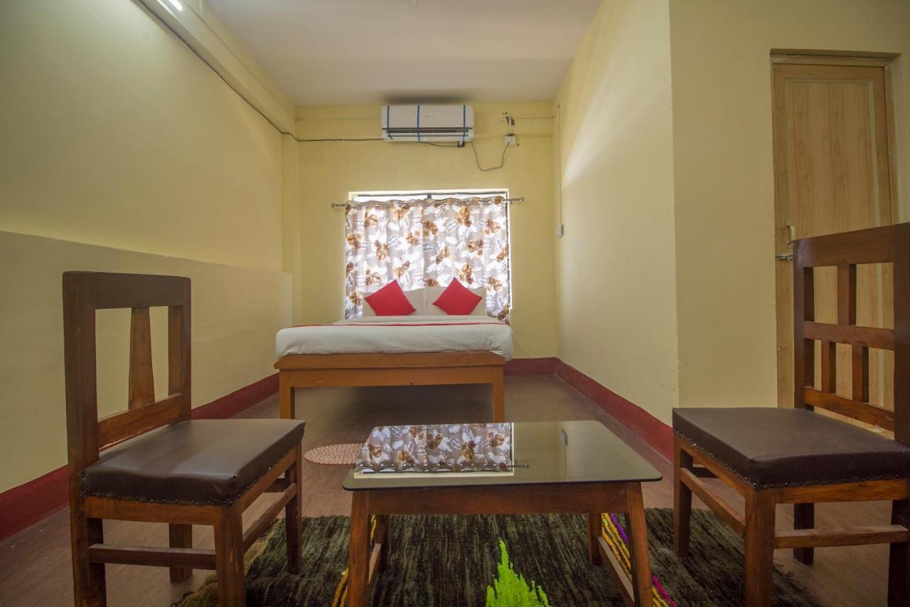 Oyo 15721 Simrat Hotel Panchanai ภายนอก รูปภาพ