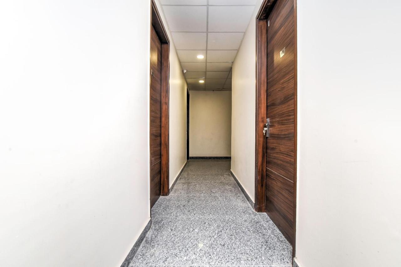 Oyo 15721 Simrat Hotel Panchanai ภายนอก รูปภาพ