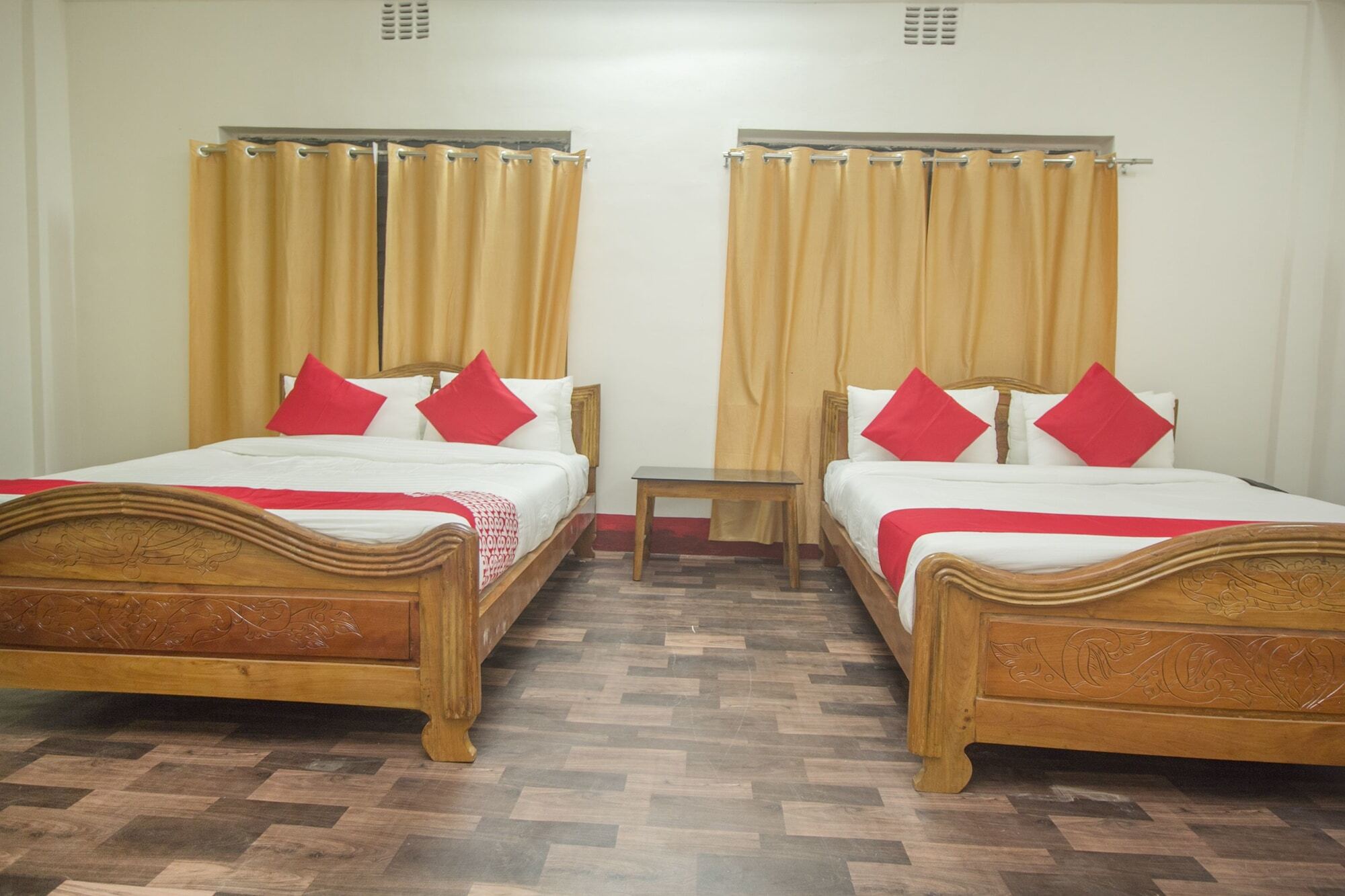 Oyo 15721 Simrat Hotel Panchanai ภายนอก รูปภาพ
